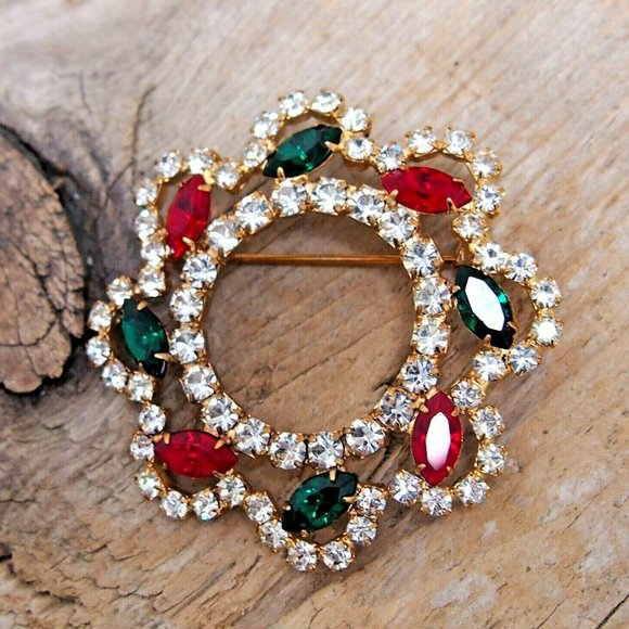 Jewelry - Sparkling Festive Vibrant Glass Crystal Brooch!